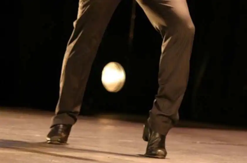 Dances 39 kc Art00041 F01d02P cc Flickr FundC FlamMFlores mod3