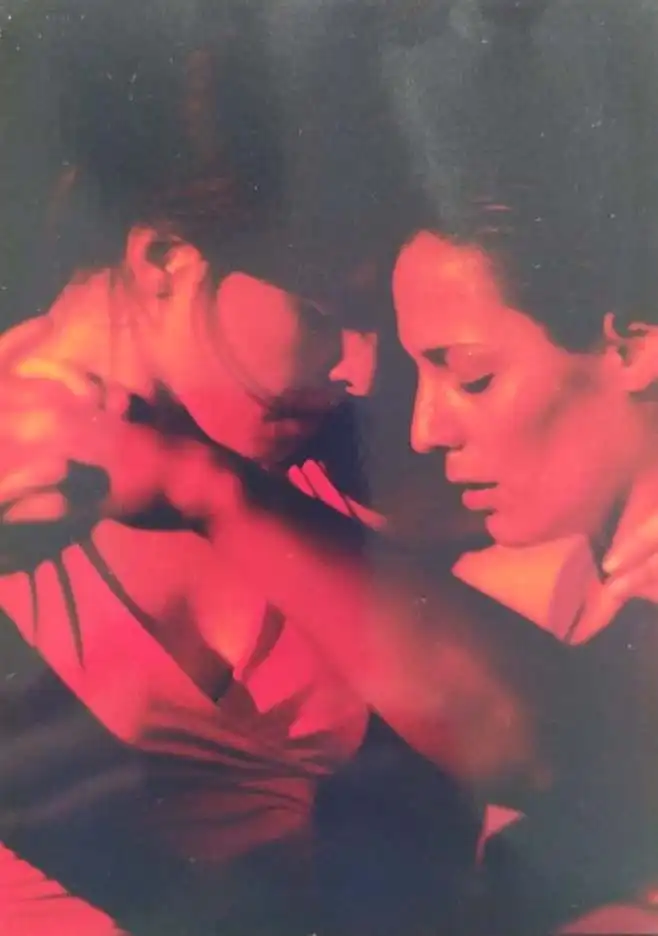 Shall we dance a tango? 6 Korespa - Dos mujeres bailando un tango