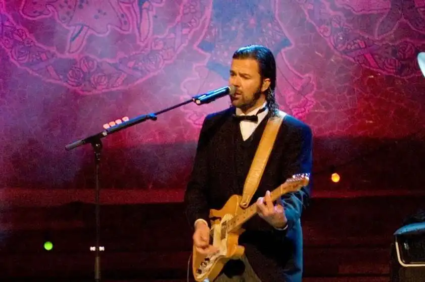 Music 44 JarabedePalo2