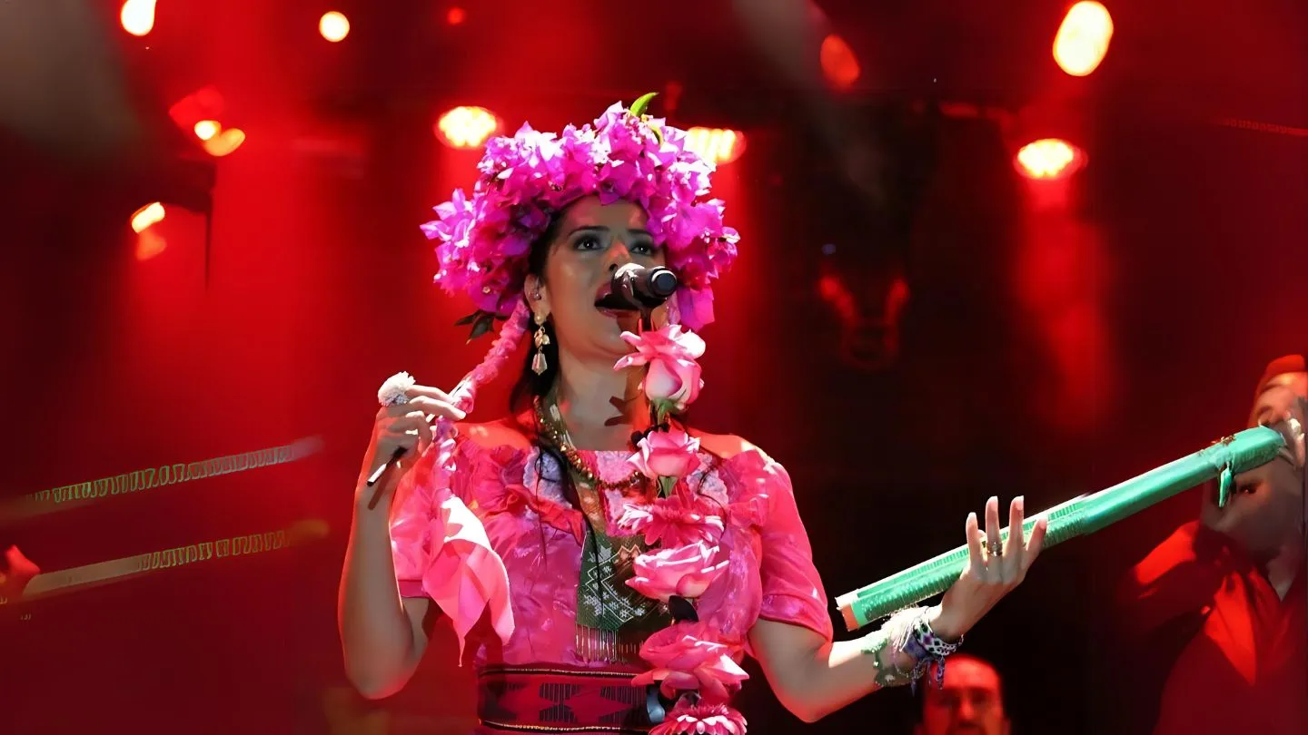 That what is ours stays ours – Carlos Rivera 136 Lila Downs at Ferrocarril Museum