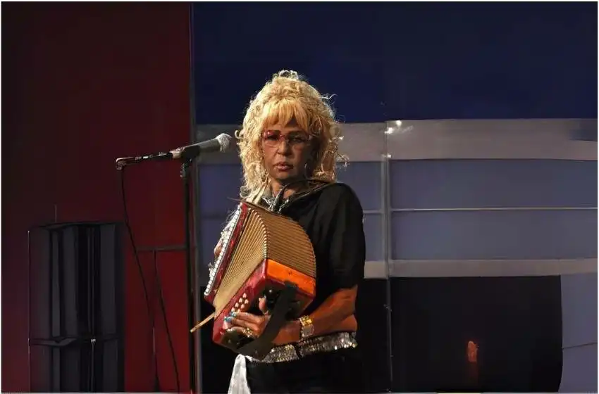 Music 92 Fefita la Grande 850x560 1