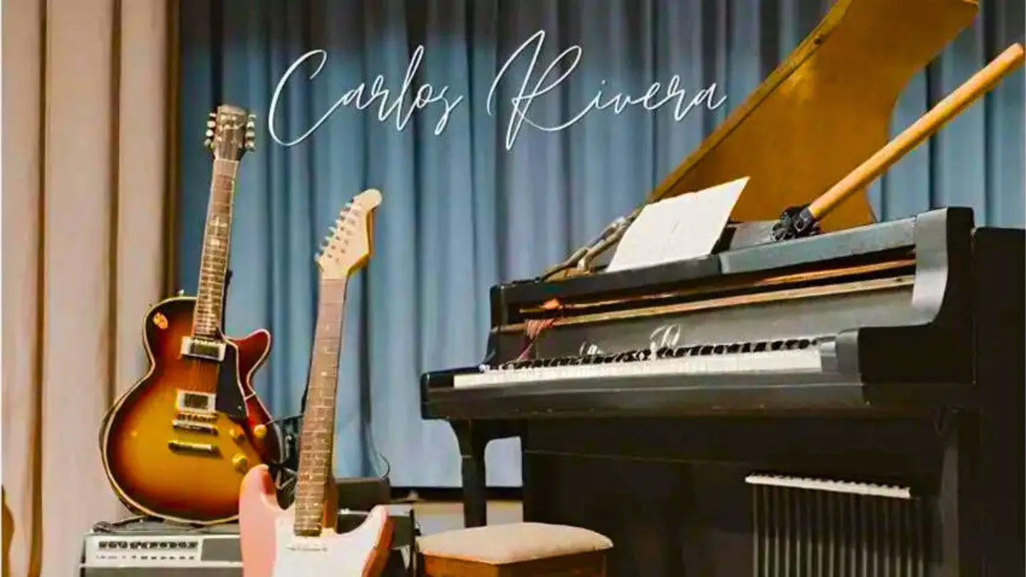 Te Esperaba: la serenata poética de Carlos Rivera