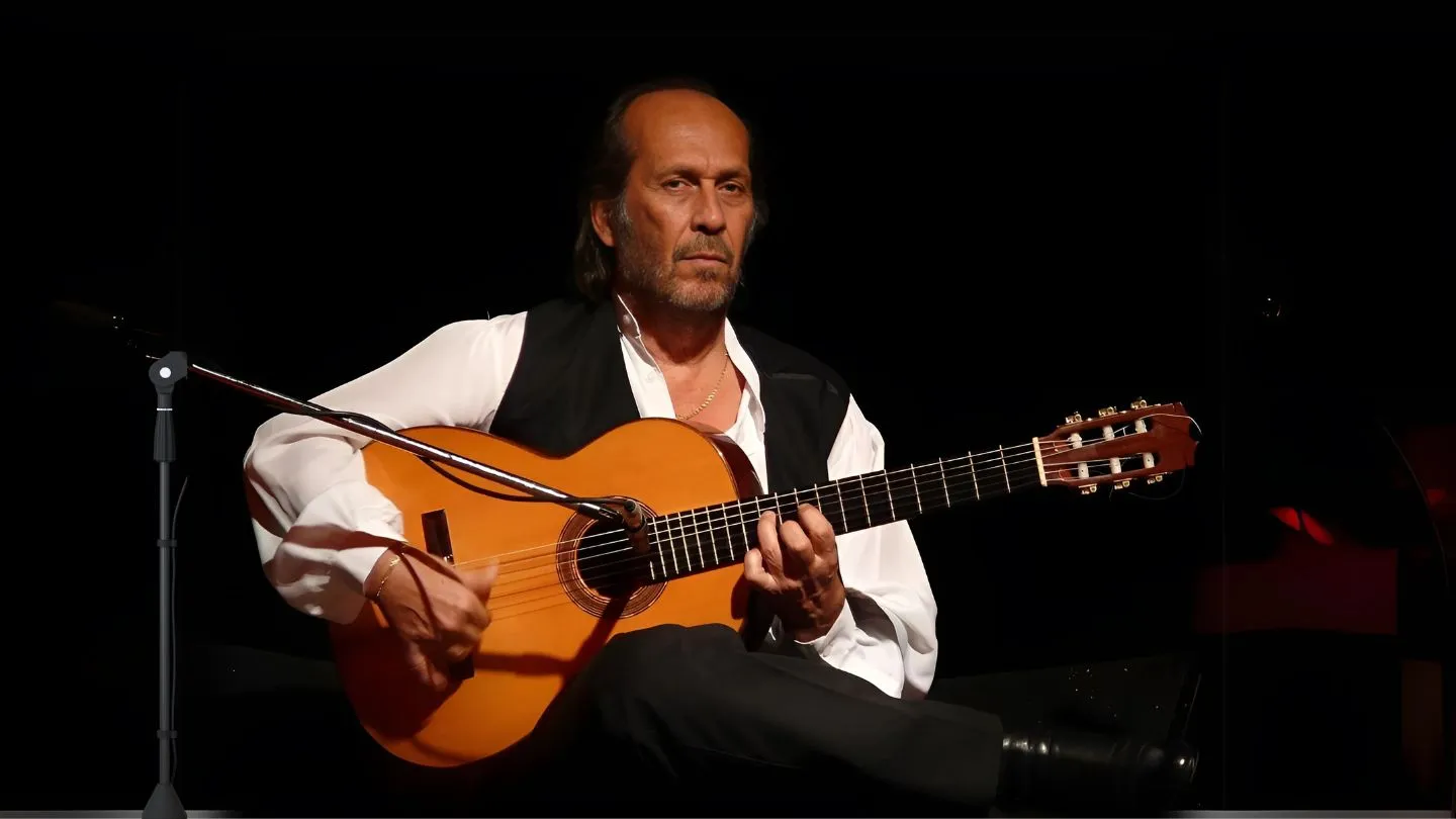 Paco de Lucía: el viaje de un maestro del flamenco a través de las cuerdas y el alma