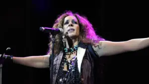 La promesa - Melendi 5 Rosario Flores: El alma del flamenco y la evolución musical