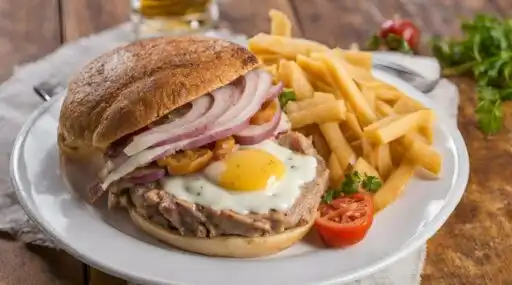 Chivito Uruguayo